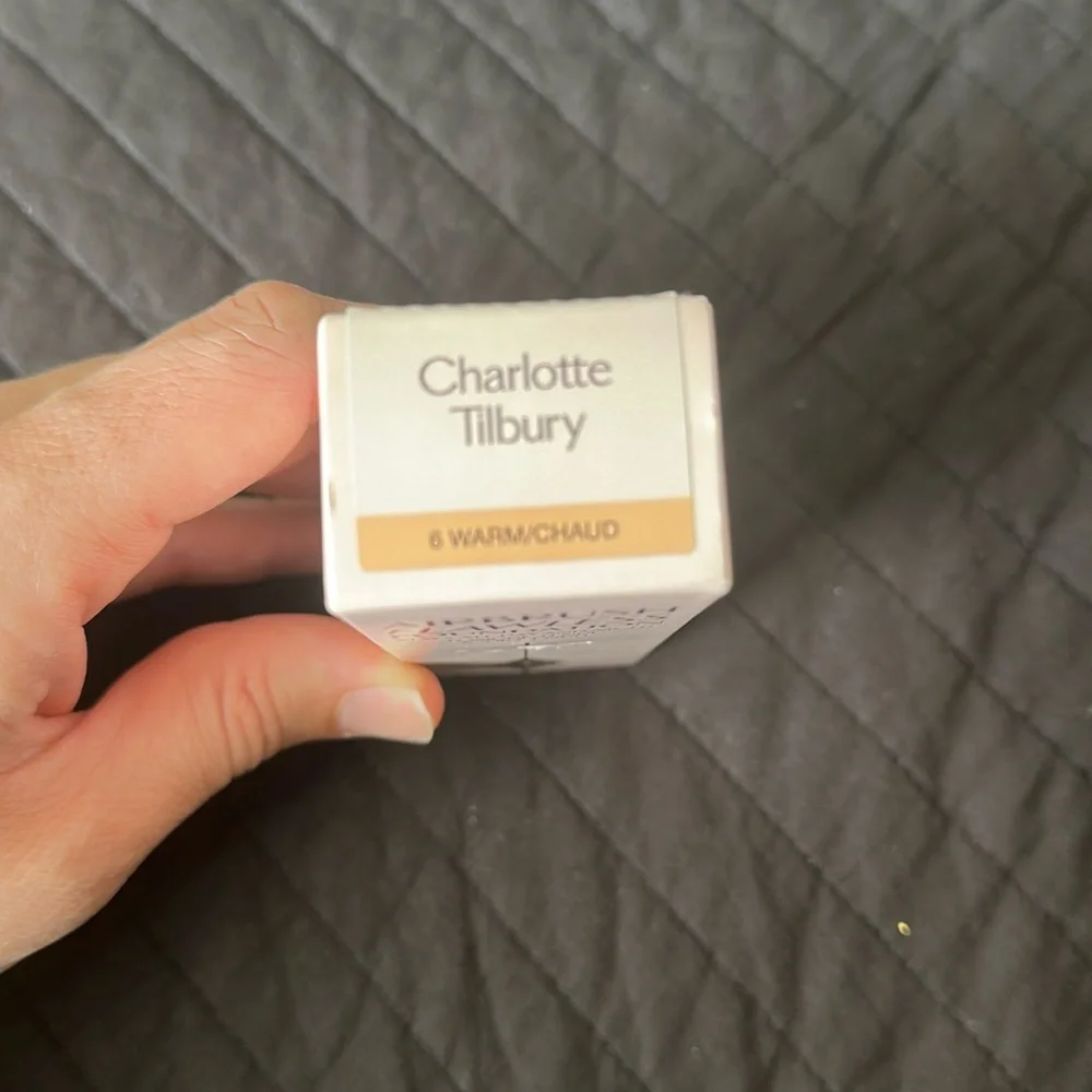 Charlotte Tilbury Airbrush Flawless Foundation, ORIGINAL 6 Warm - Picture 12 of 13